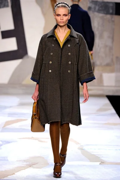 Look 5